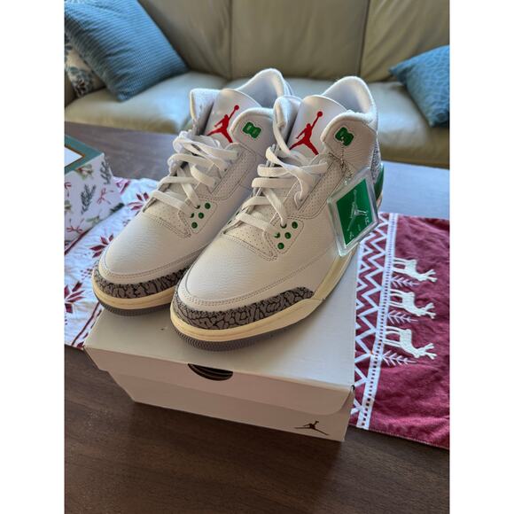 Air Jordan 3 Retro “Lucky Green” – New in Box – Perfect Gift  (W12 / M10.5) - Picture 1 of 6